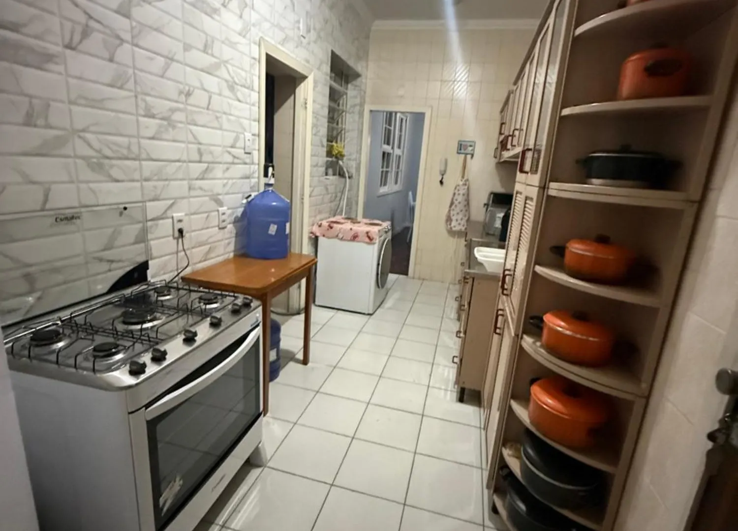 Quarto Com Banheiro Privativo Porto Alegre 0*,  Brazilië